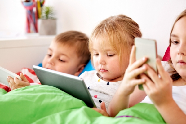 9 στα 10 παιδιά ηλικίας 7 έως 12 ετών έχουν στην κατοχή τους smartphone ή tablet