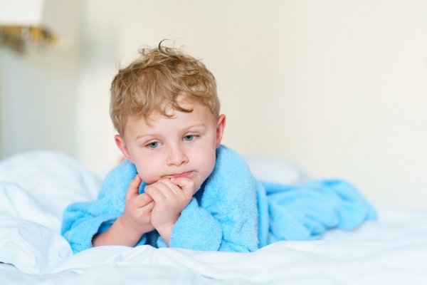 &Tau;&iota; &nu;&alpha; &kappa;ά&nu;&epsilon;&tau;&epsilon; &alpha;&nu; &tau;&omicron; &pi;&alpha;&iota;&delta;ί &sigma;&alpha;&sigmaf; &laquo;&beta;&rho;έ&chi;&epsilon;&iota;&raquo; &tau;&omicron; &kappa;&rho;&epsilon;&beta;ά&tau;&iota; &tau;&omicron;&upsilon;