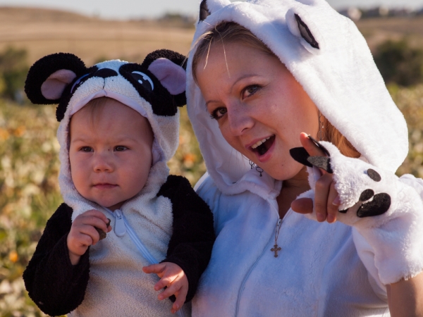 &Mu;&alpha;&mu;ά &tau;&iota; &epsilon;ί&nu;&alpha;&iota; &omicron;&iota; &Alpha;&pi;&omicron;&kappa;&rho;&iota;έ&sigmaf; &kappa;&alpha;&iota; &tau;&iota;&hellip; &tau;&omicron; &Kappa;&alpha;&rho;&nu;&alpha;&beta;ά&lambda;&iota;;