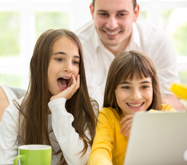 &Delta;&iota;&alpha;&delta;ί&kappa;&tau;&upsilon;&omicron;&hellip; &pi;&omicron;&iota;&omicron;&sigmaf; &epsilon;&lambda;έ&gamma;&chi;&epsilon;&iota; &alpha;&upsilon;&tau;ό &tau;&omicron; &mu;&alpha;&gamma;&iota;&kappa;ό &rho;&alpha;&beta;&delta;ί;