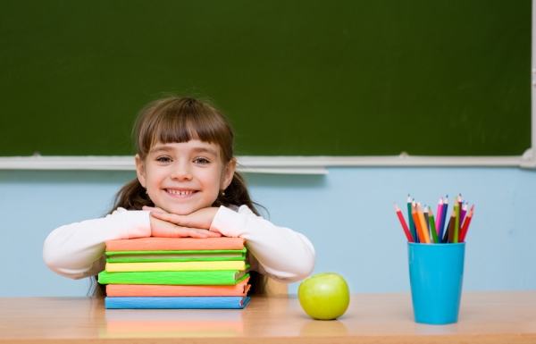 &Sigma;&chi;&omicron;&lambda;&epsilon;ί&omicron;&hellip; έ&nu;&alpha; &nu;έ&omicron; &pi;&alpha;&iota;&chi;&nu;ί&delta;&iota;